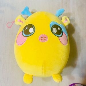 Squeezamals Deluxe Yellow Giraffe Dragon 9" Stuffy Squish Slow Rising Toy Mint